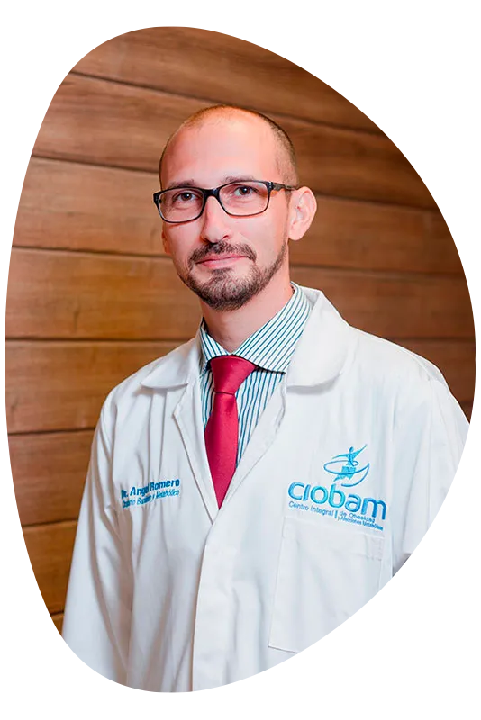 dr-angel-romero-cirujano-perfil